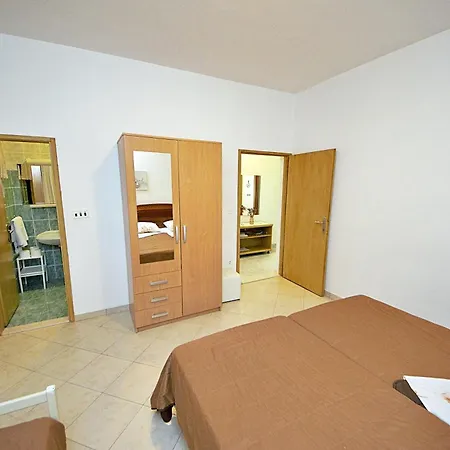 Appartement Ivo *